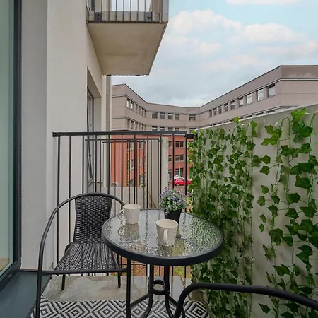 Modern Slonimskiego With Balcony By Renters Wroclaw