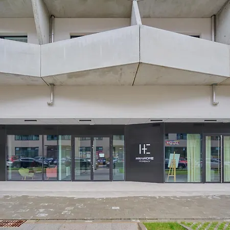 Modern Slonimskiego With Balcony By Renters Apartment